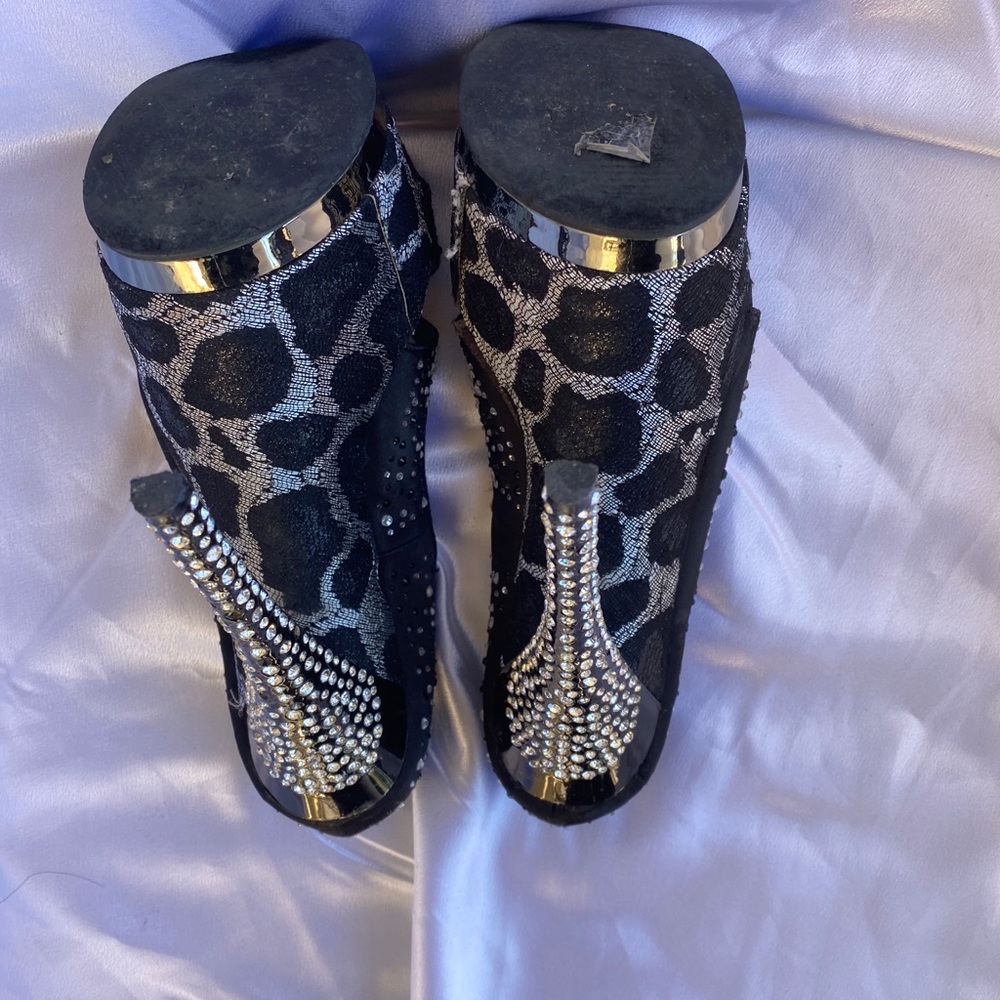 2 Lips Too Too Frisky Bling Pump, stripper heels 7 - Picture 6 of 6